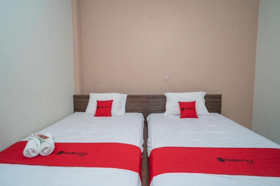Hotel Reddoorz @ Pelita