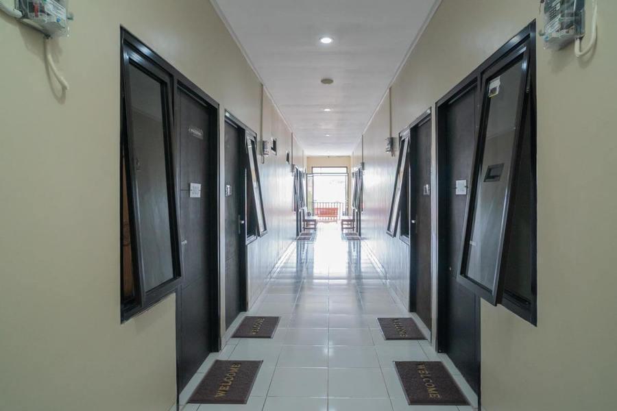 Hotel Reddoorz @ Pelita 3*